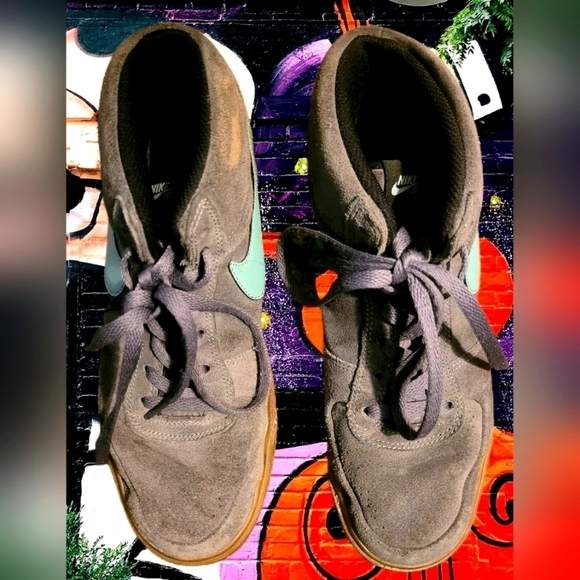 Nike SB Maverick SZ 9.5 - Picture 2 of 3